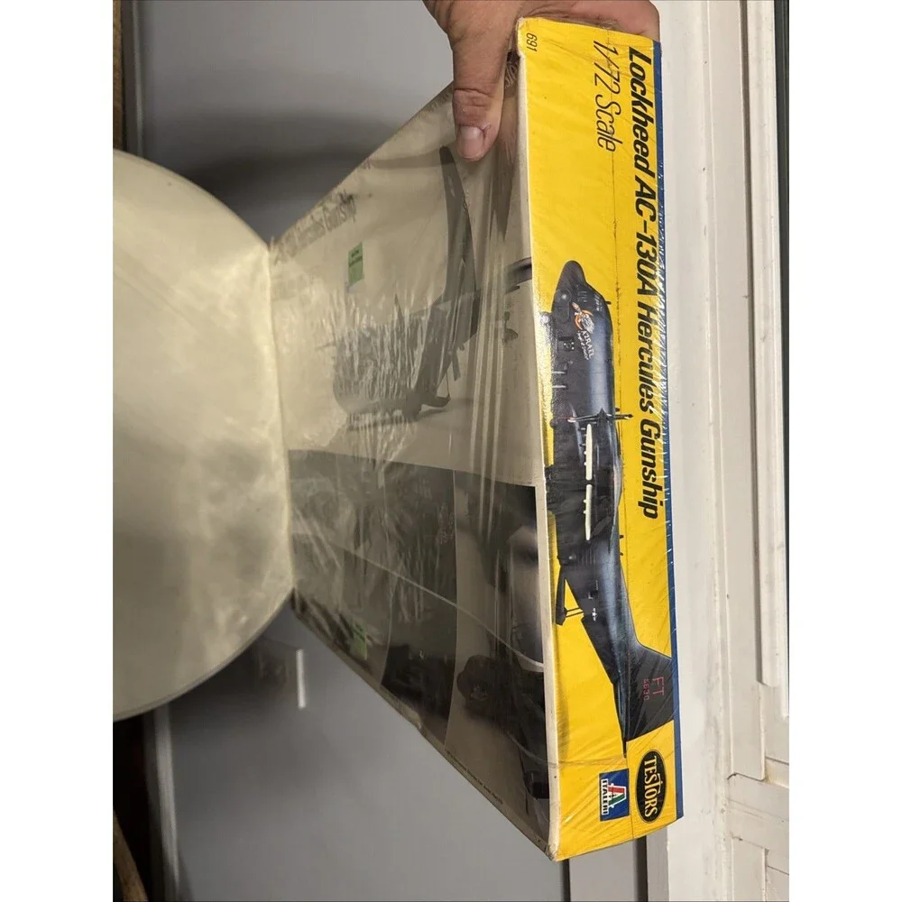Testors AC-130A Hercules Gunship Plane 1/72 Scale Model Kit Factory Sealed Rare